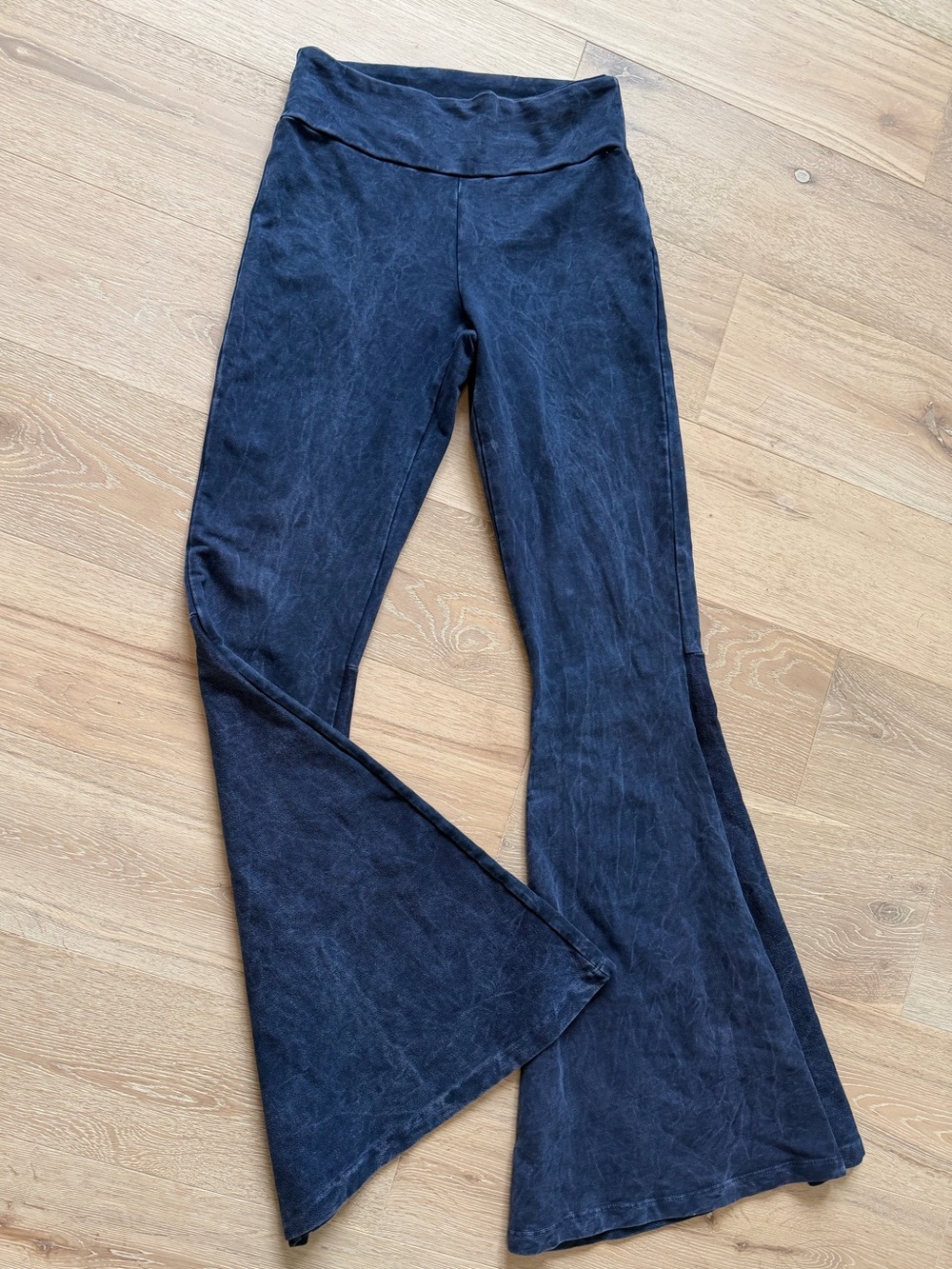Rustic Rack Navy Blue Acid Wash Flare Yoga Pants Bell Bottom Leggings Size S